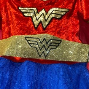 Wonder Woman Costome size 4-6 one time used.